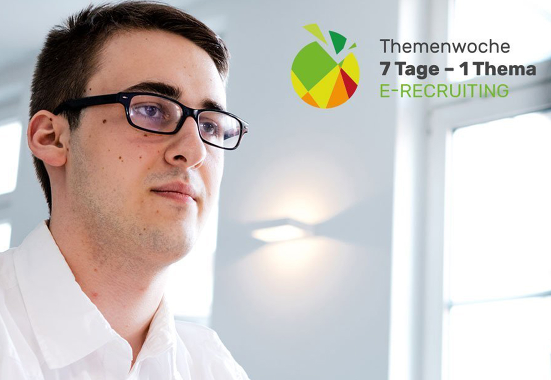 Blog econsor Themenwoche E-Recruiting Google for Jobs Mitarbeiter schaut auf Bildschirm