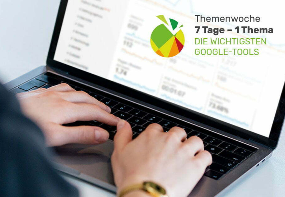 Blog econsor Themenwoche wichtige Google tools – Google Analytics Screen mit Google Analytics im Hintergrund