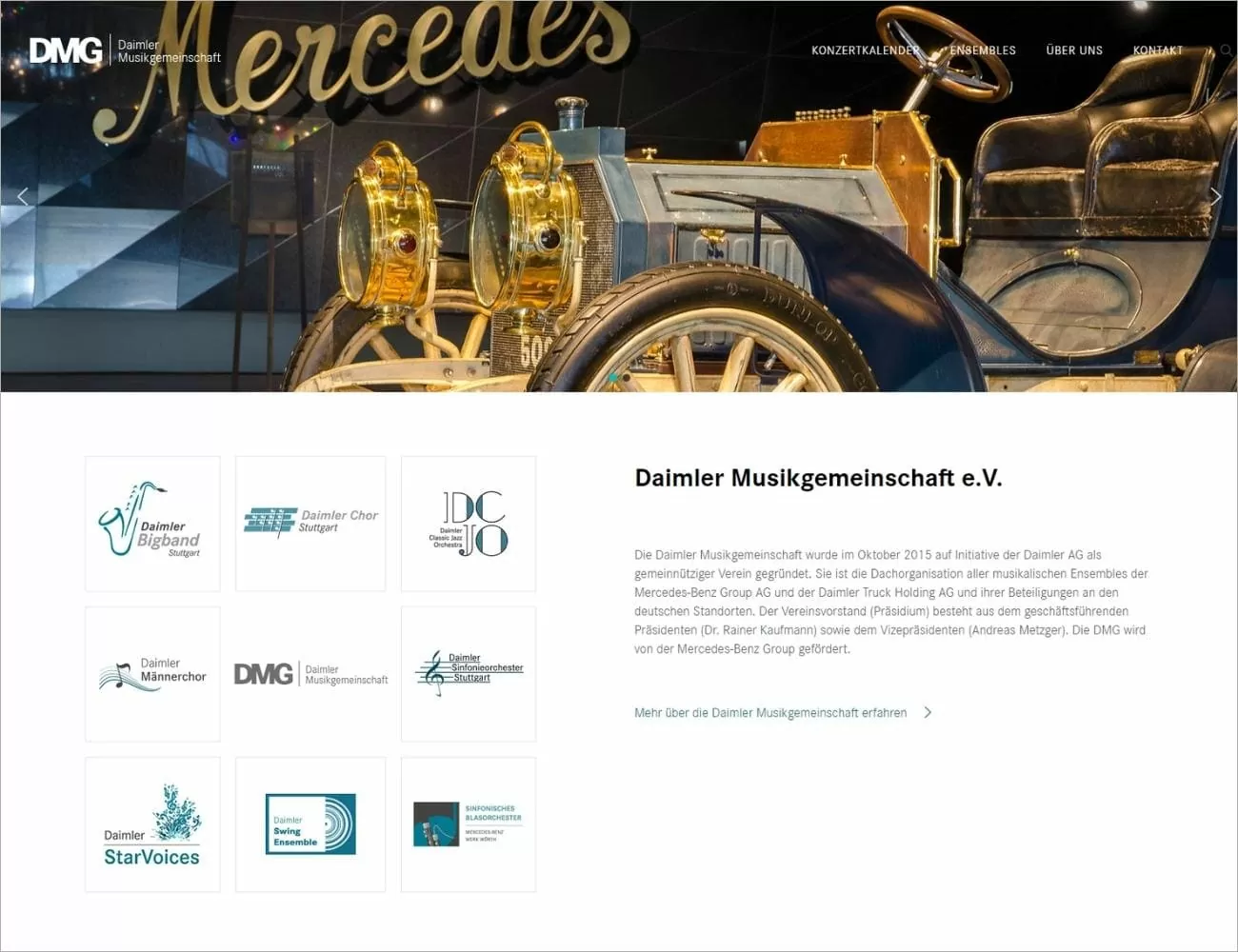Projekt-Highlight DMG 4 Screenshot der Hauptseite auf der DMG-Website. Im oberen Teil der Seite ist ein nostalgisches Automobil abgebildet. Darunter befinden sich verschiedene Logos und ein kurzer Fließtext