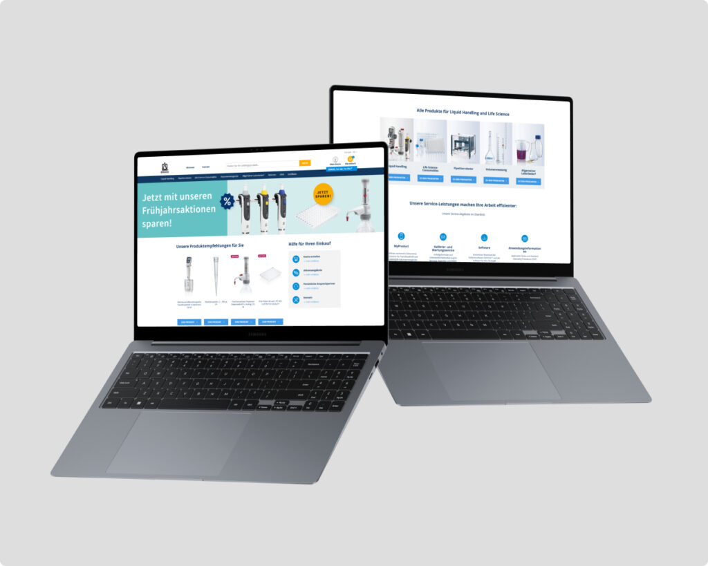 brand Website Mockup Mockup der brand Website auf zwei Laptops