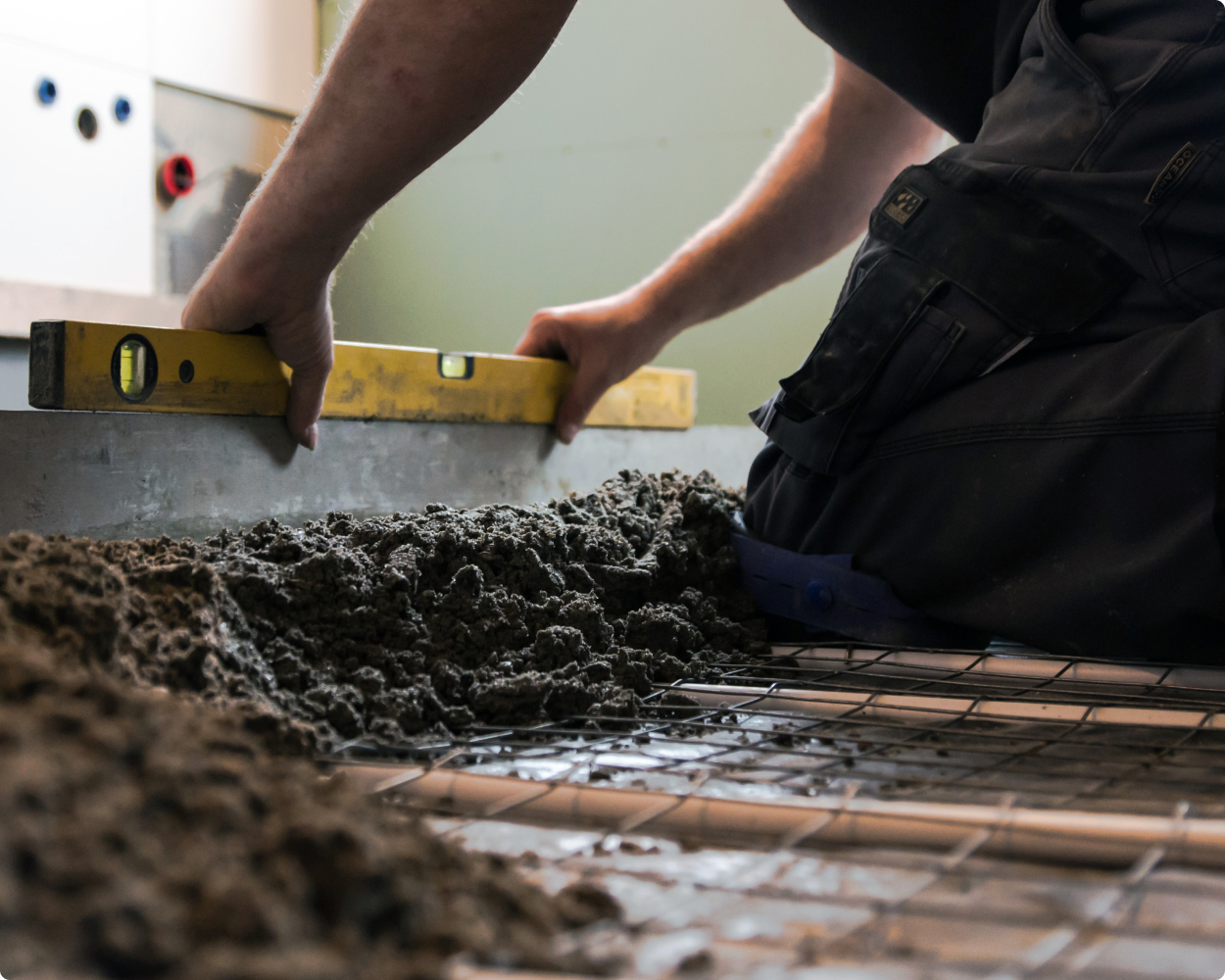 Mockup der chemotechnik Website auf zwei Laptops