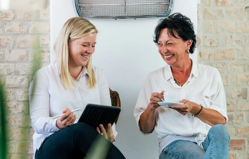 display-advertising-besprechung-buero